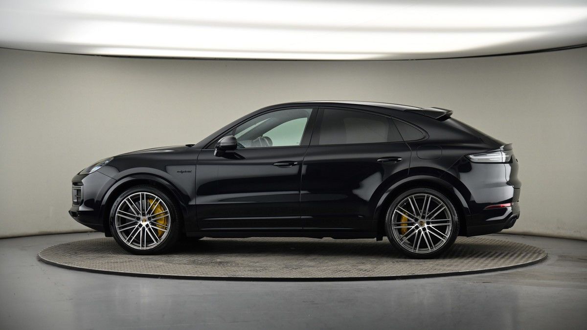 More views of Porsche Cayenne