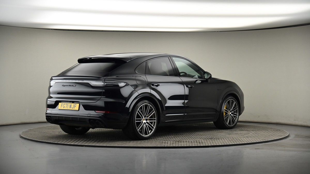 Porsche Cayenne Image 7