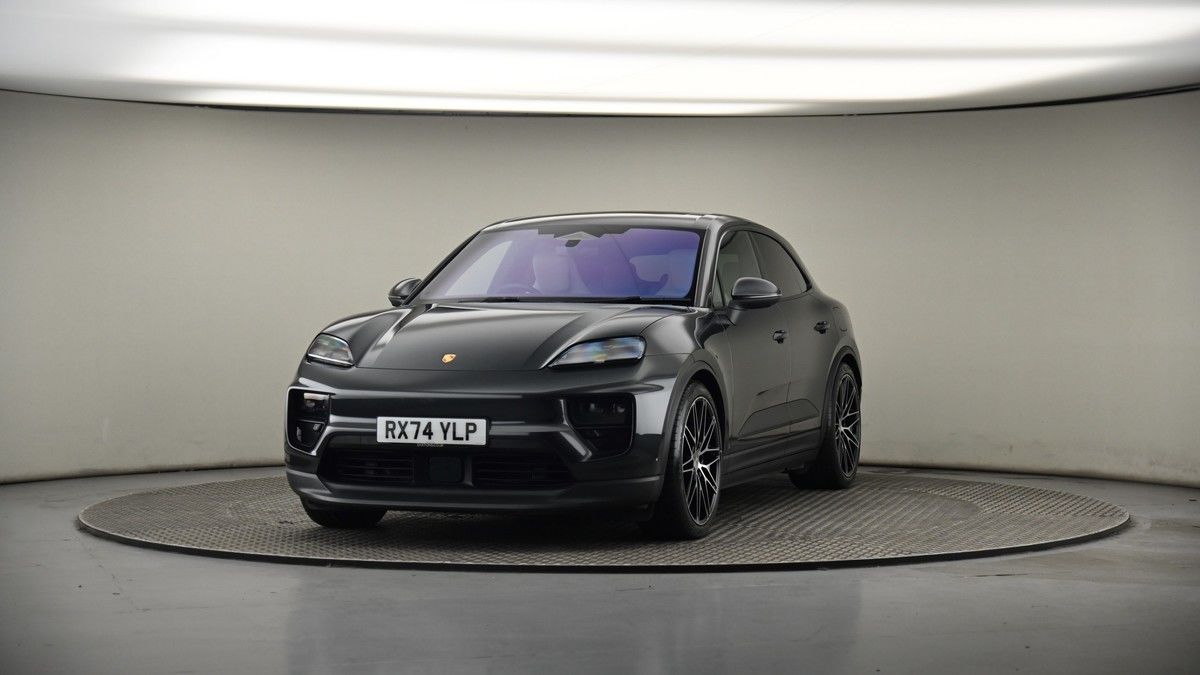 More views of Porsche Macan