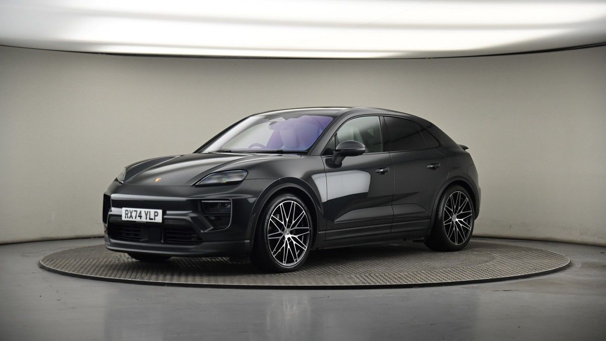 More views of Porsche Macan
