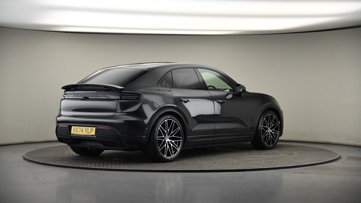 Porsche Macan Image 7