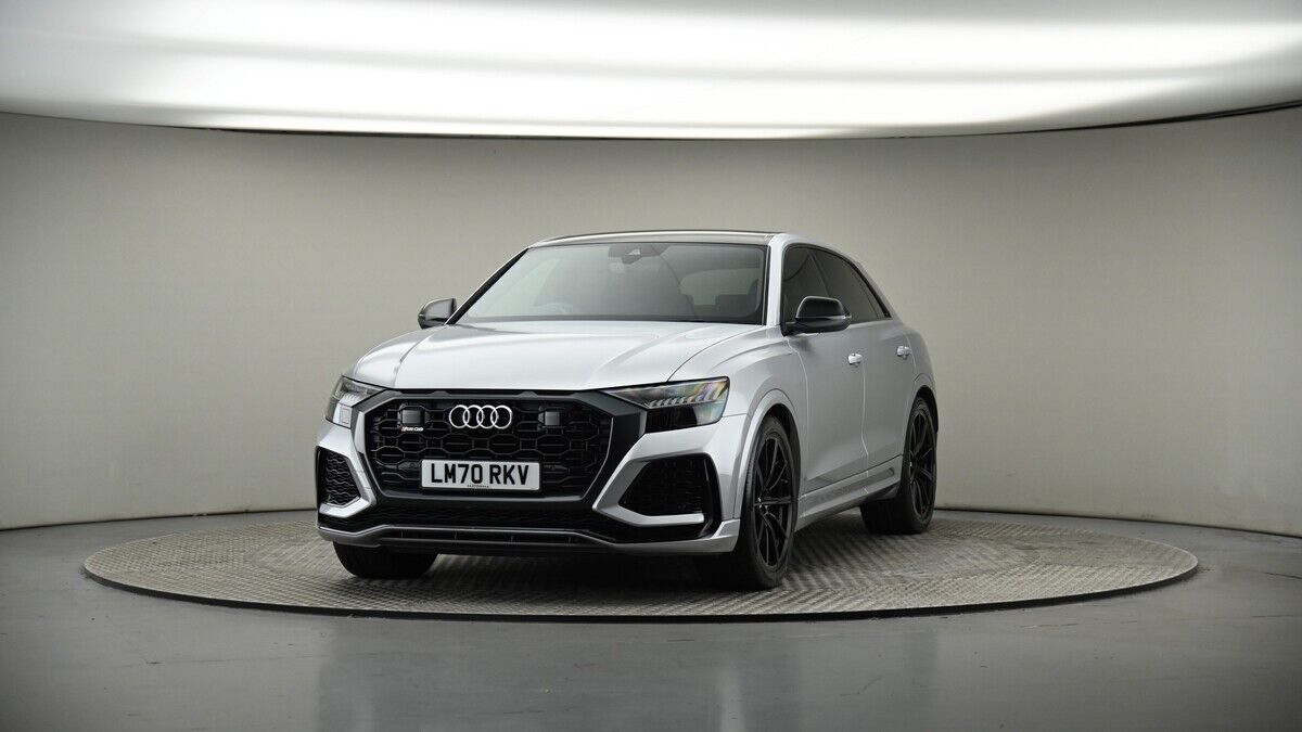More views of Audi RSQ8
