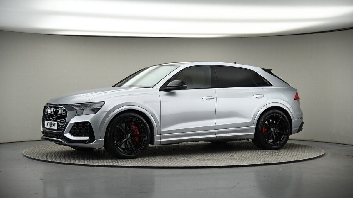 More views of Audi RSQ8