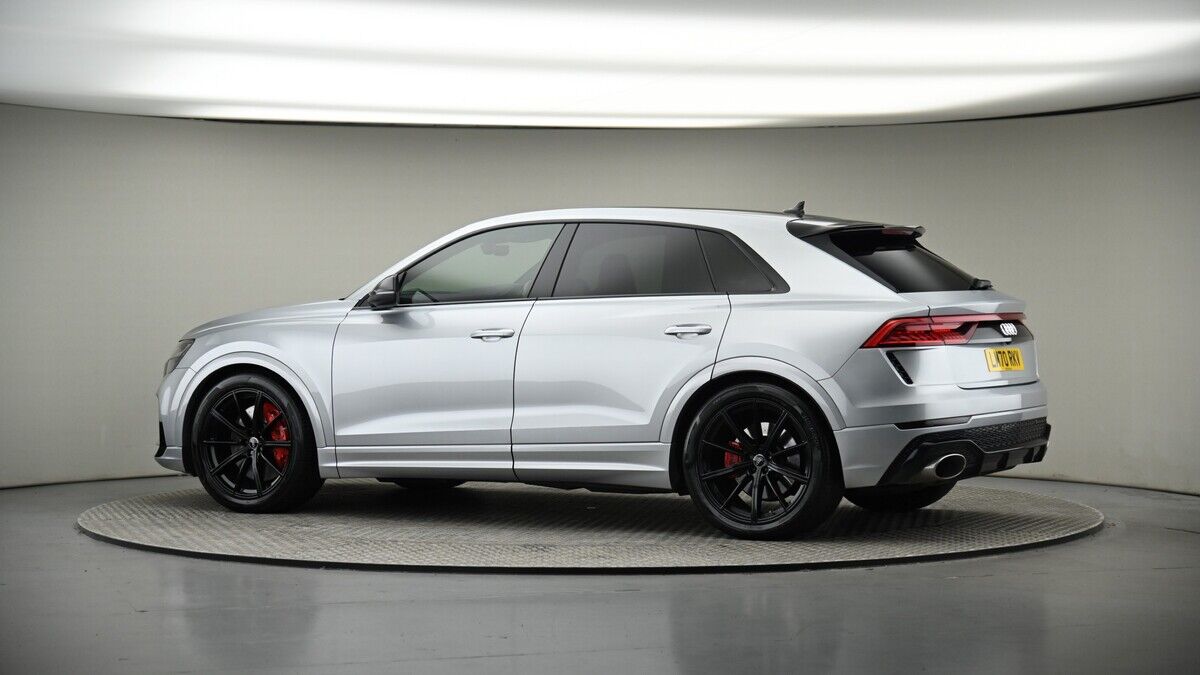 More views of Audi RSQ8