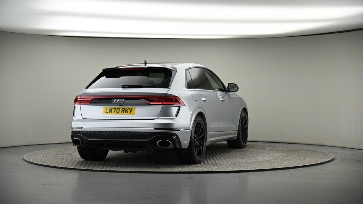 More views of Audi RSQ8