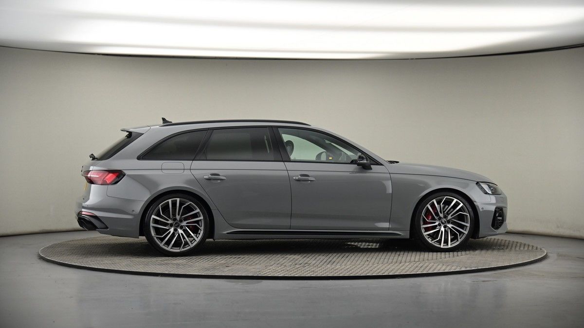 More views of Audi RS4 Avant