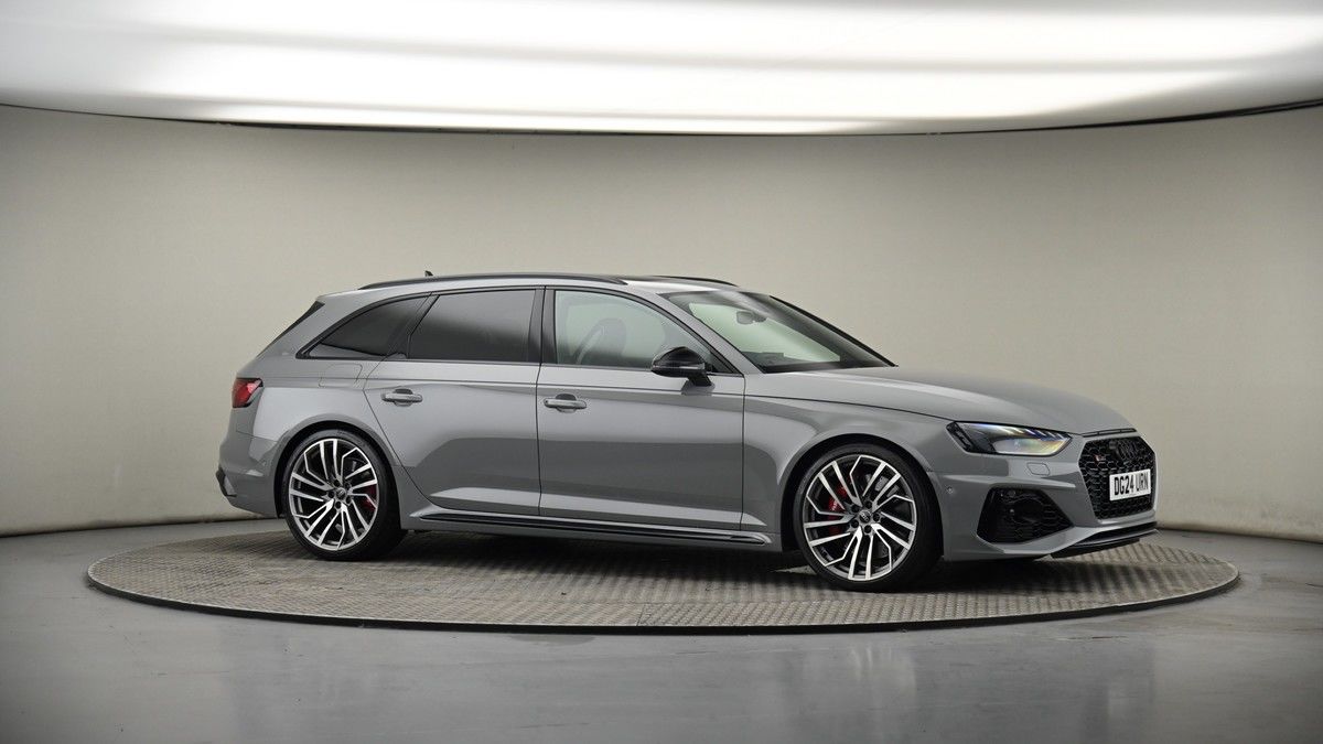 Audi RS4 Avant Image 6