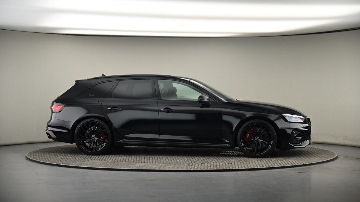 More views of Audi RS4 Avant