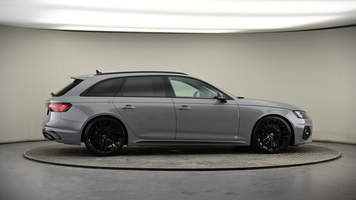 More views of Audi RS4 Avant