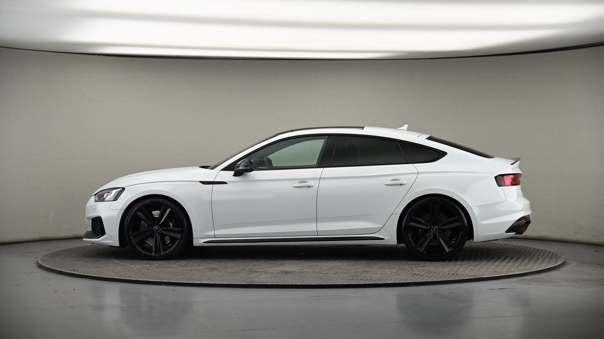 Audi RS5 Image 19
