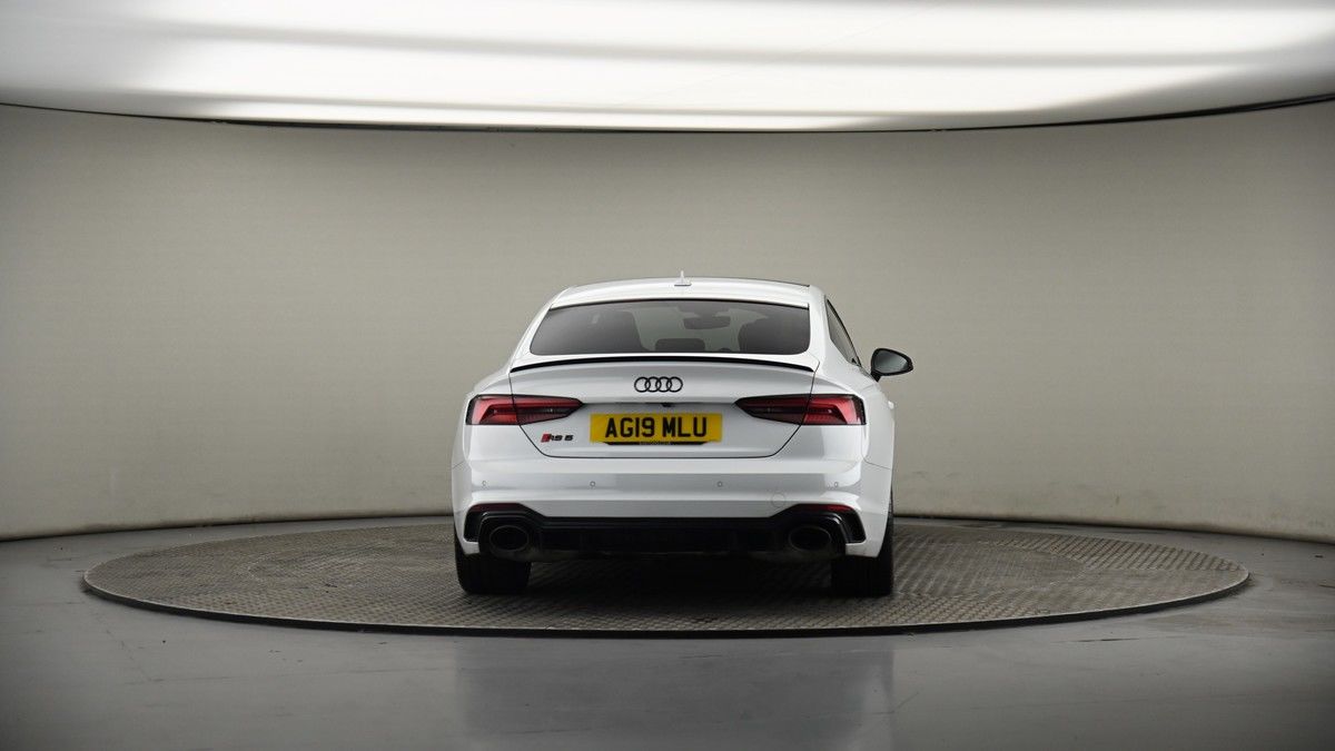 Audi RS5 Image 17