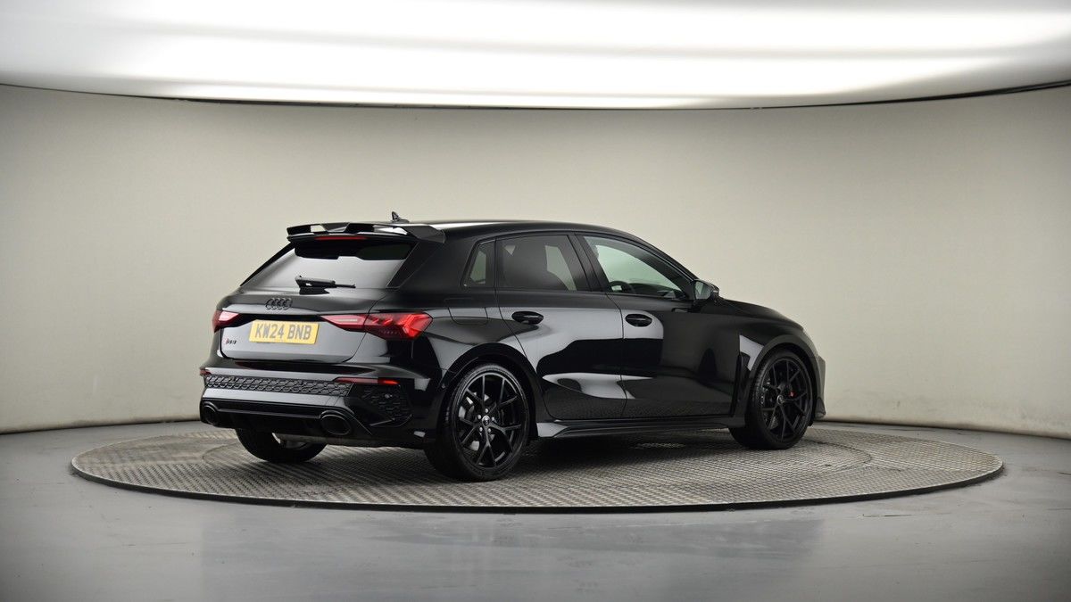 Audi RS3 Image 7