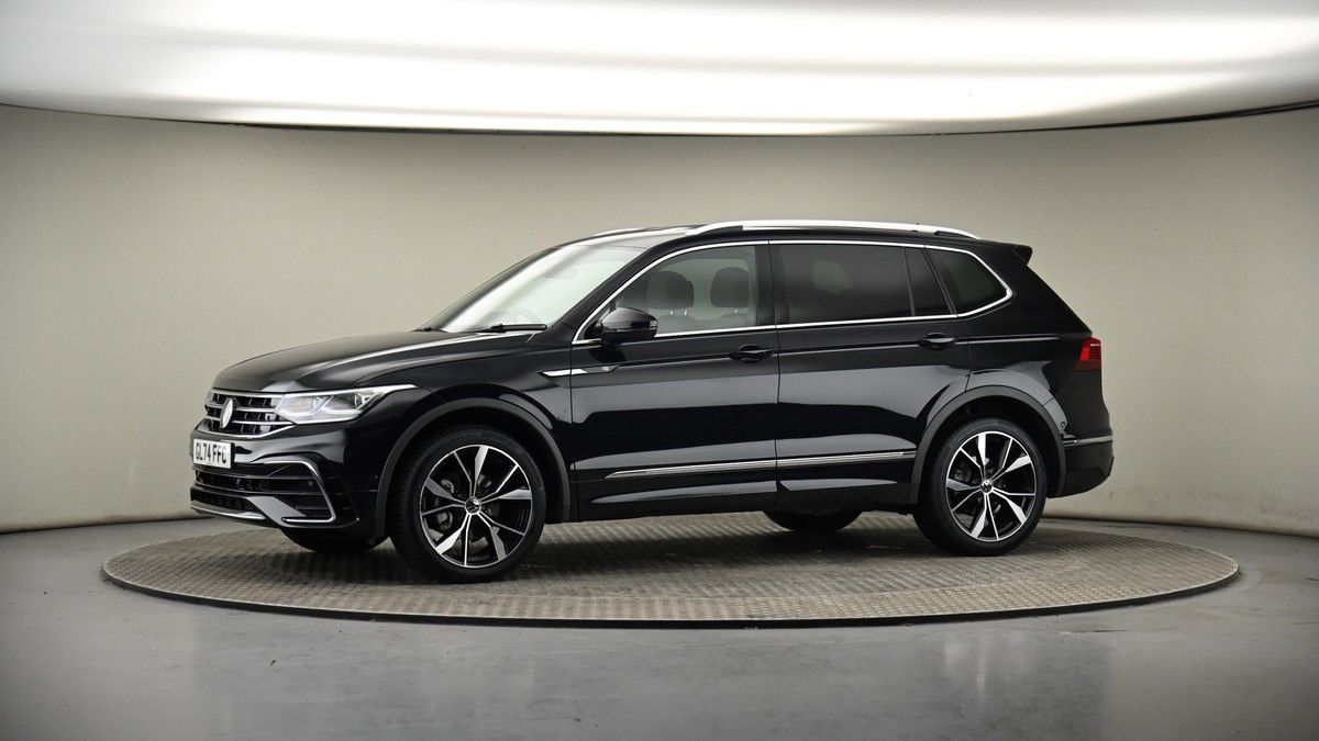 More views of Volkswagen Tiguan Allspace