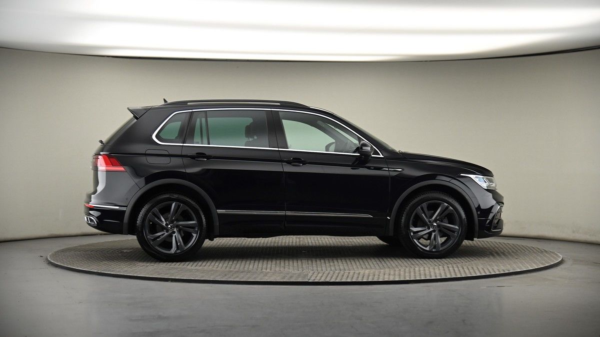 More views of Volkswagen Tiguan