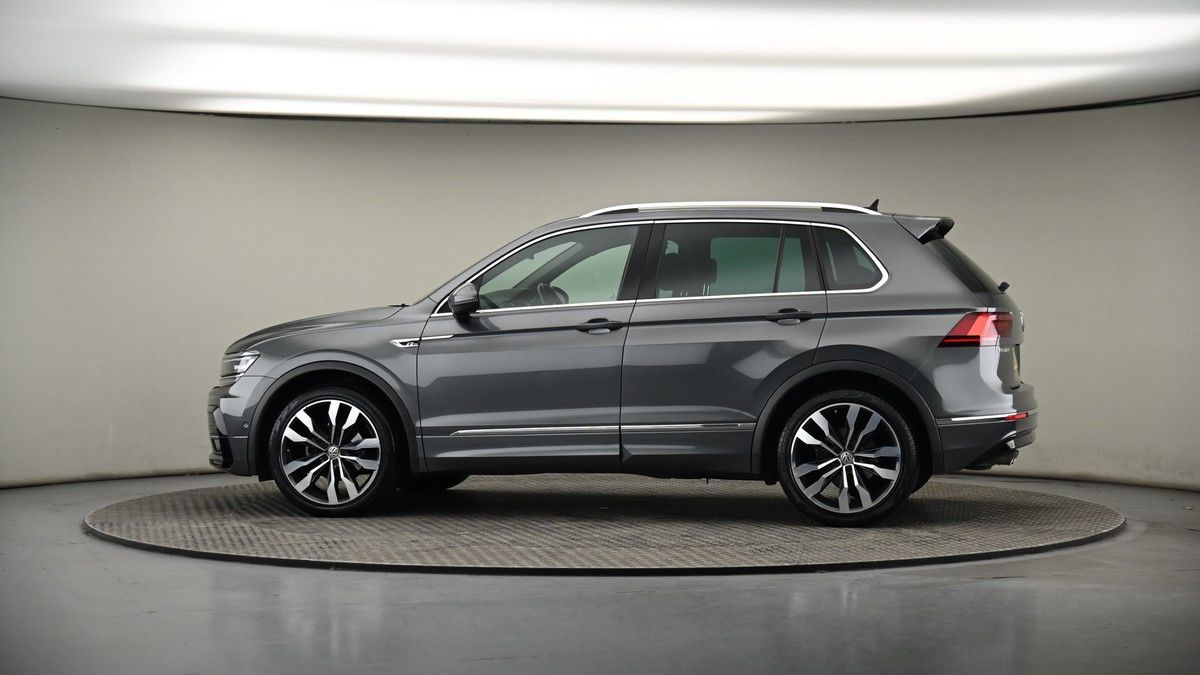 More views of Volkswagen Tiguan