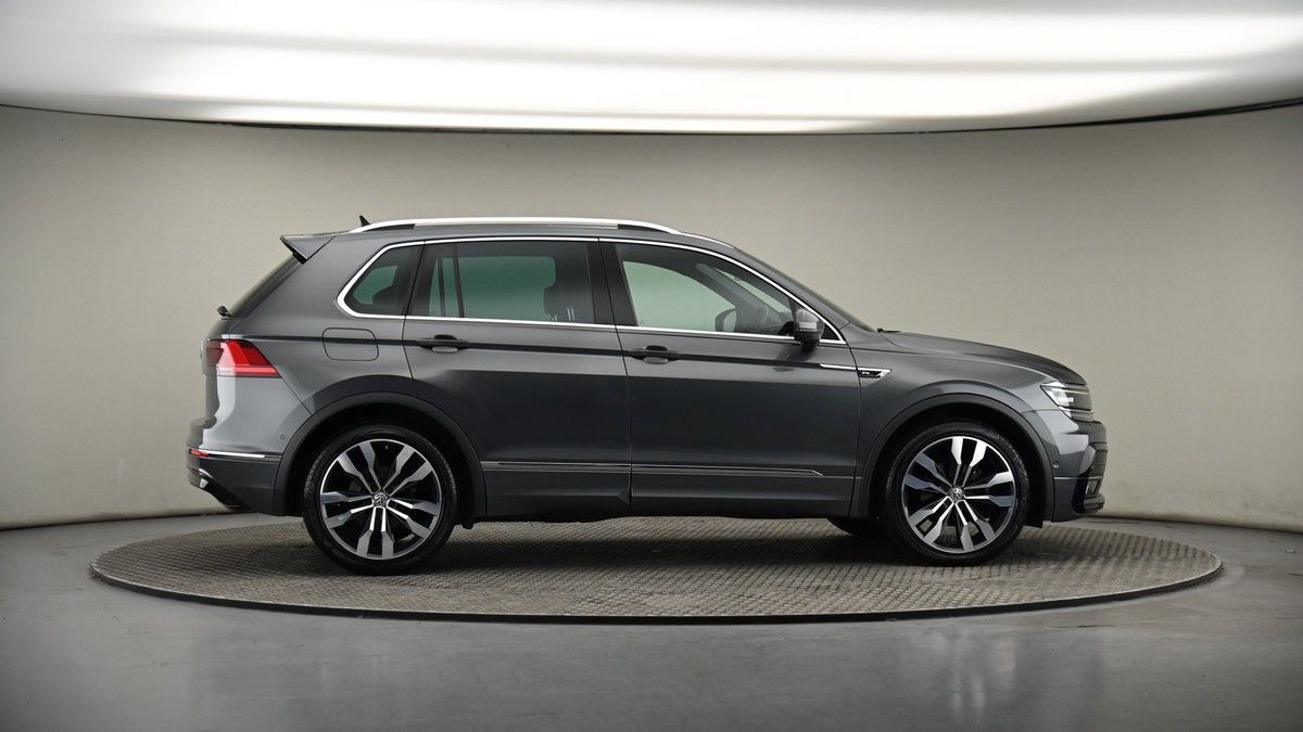 More views of Volkswagen Tiguan