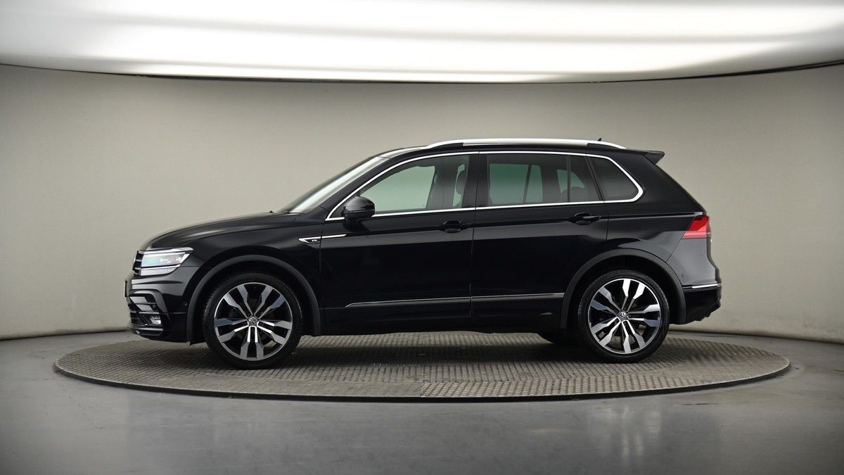More views of Volkswagen Tiguan
