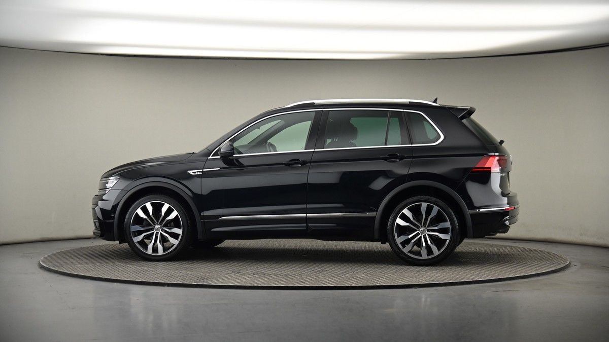 More views of Volkswagen Tiguan