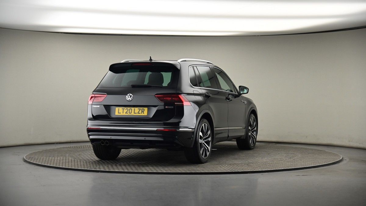 More views of Volkswagen Tiguan