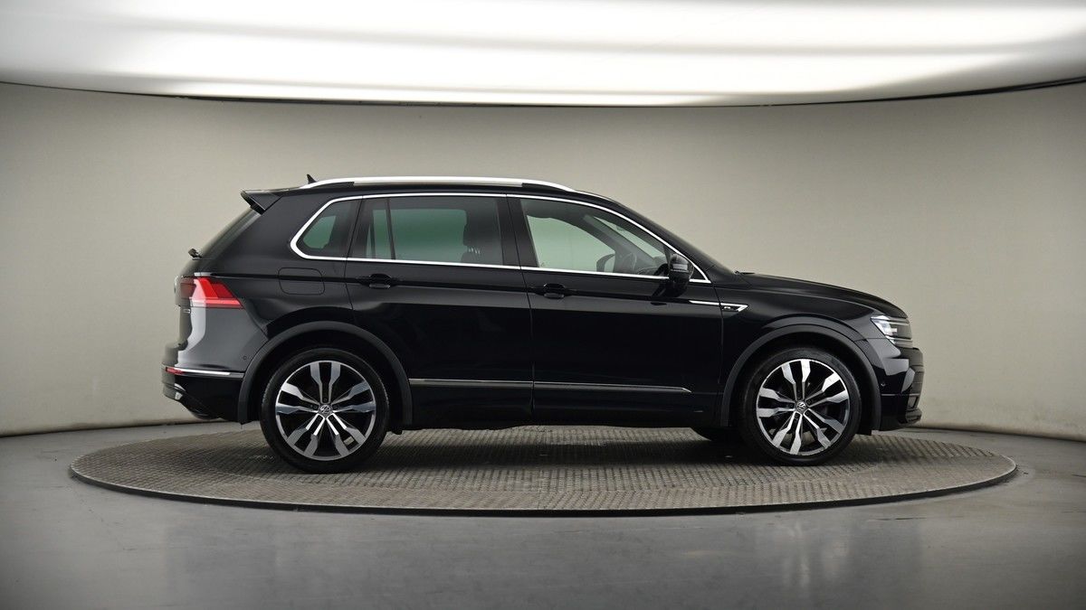 More views of Volkswagen Tiguan
