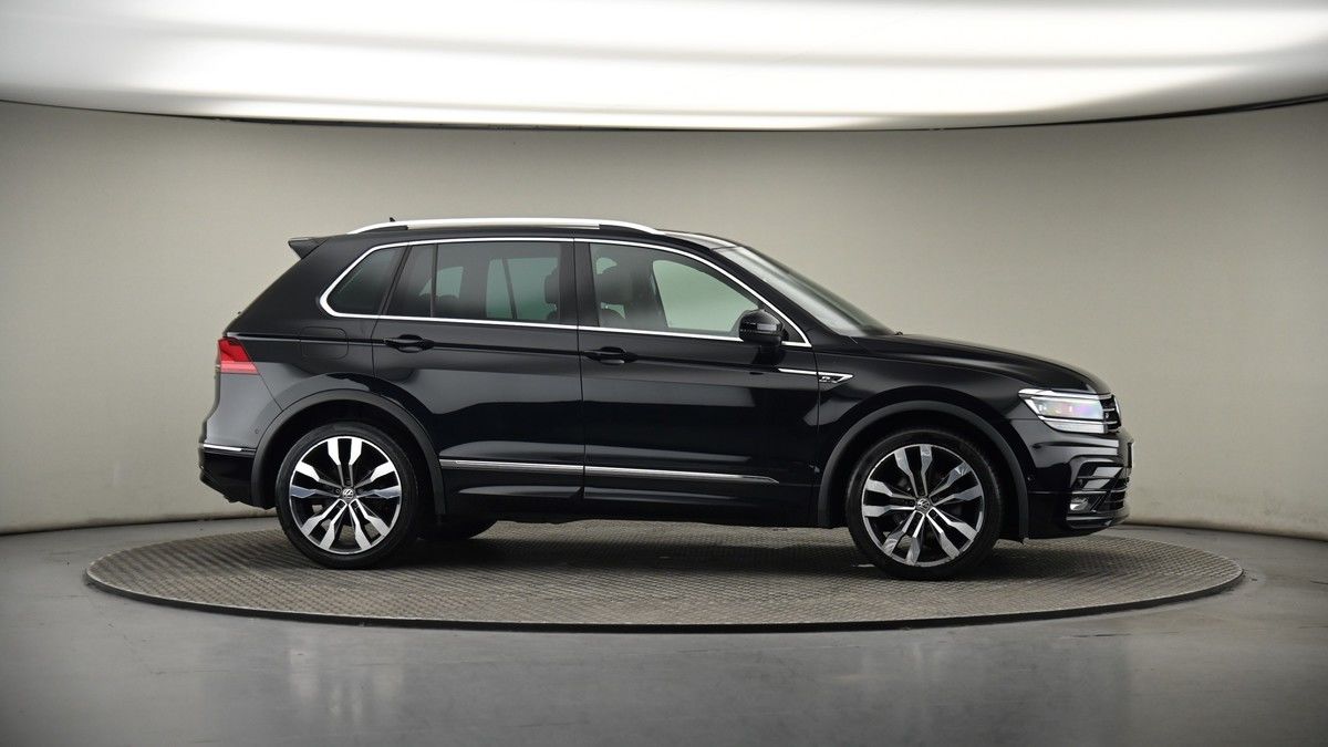 More views of Volkswagen Tiguan
