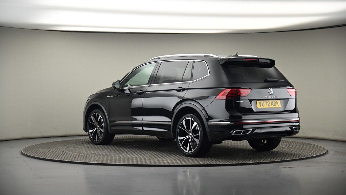 More views of Volkswagen Tiguan Allspace