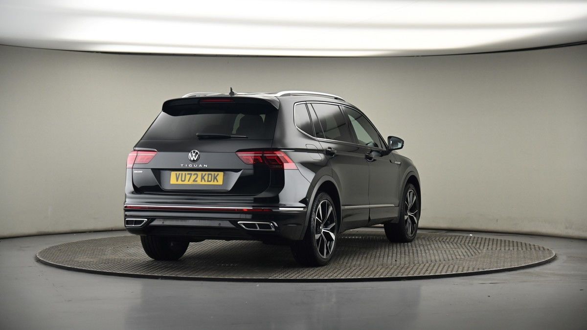 More views of Volkswagen Tiguan Allspace