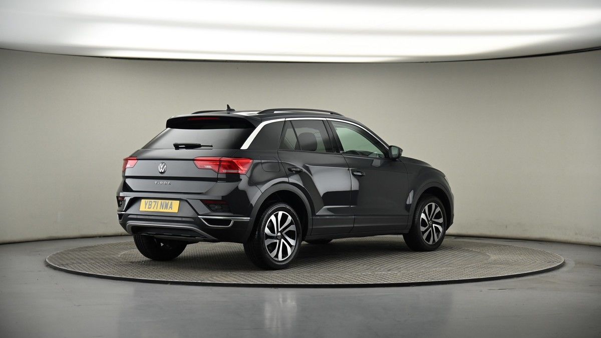 Volkswagen T-Roc Image 7