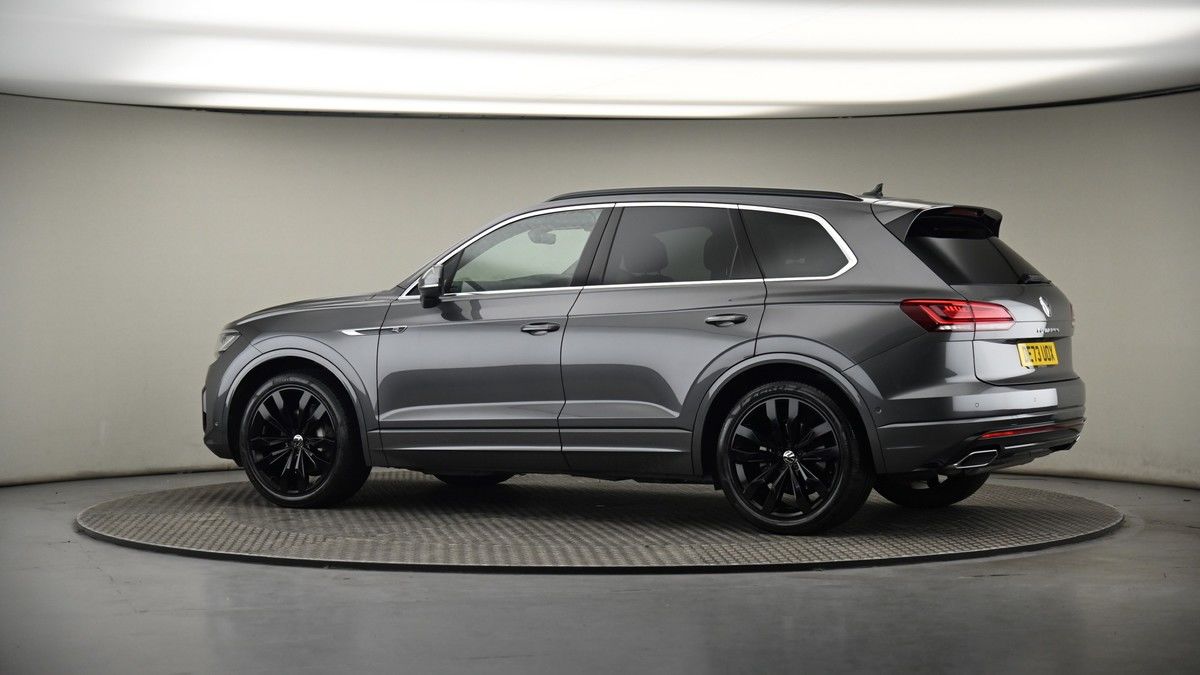More views of Volkswagen Touareg
