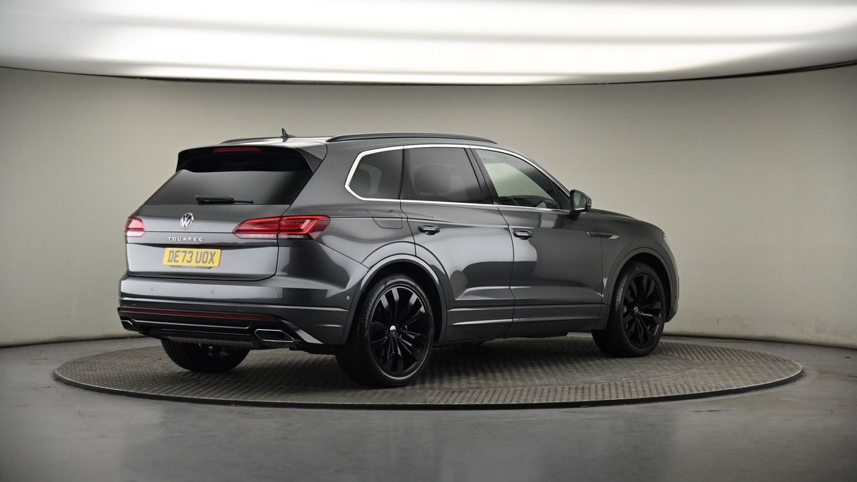 Volkswagen Touareg Image 7