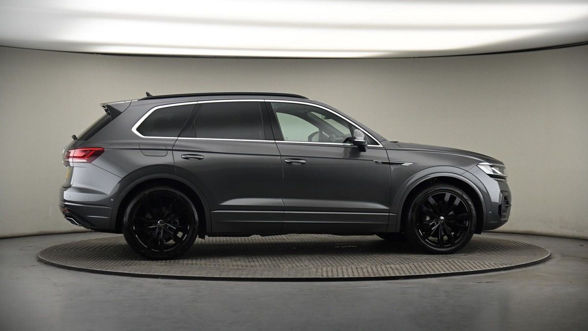 More views of Volkswagen Touareg
