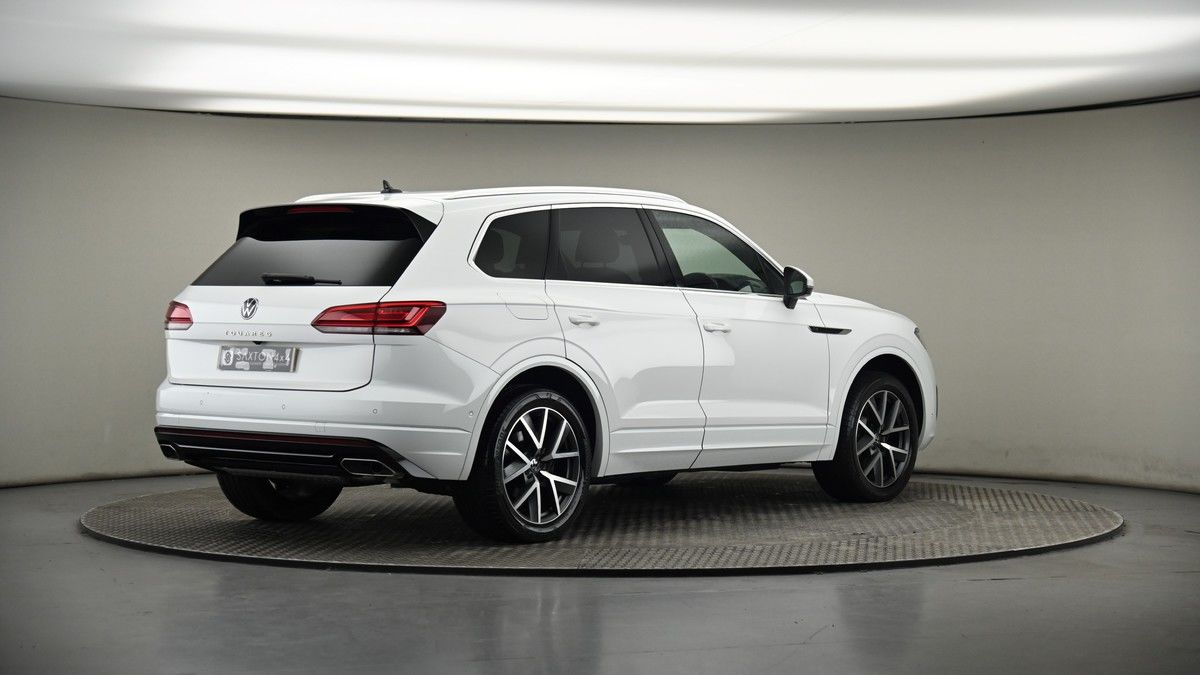 Volkswagen Touareg Image 7