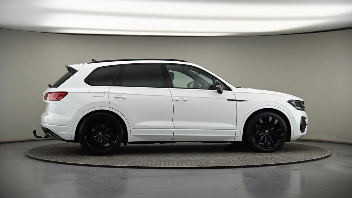 More views of Volkswagen Touareg