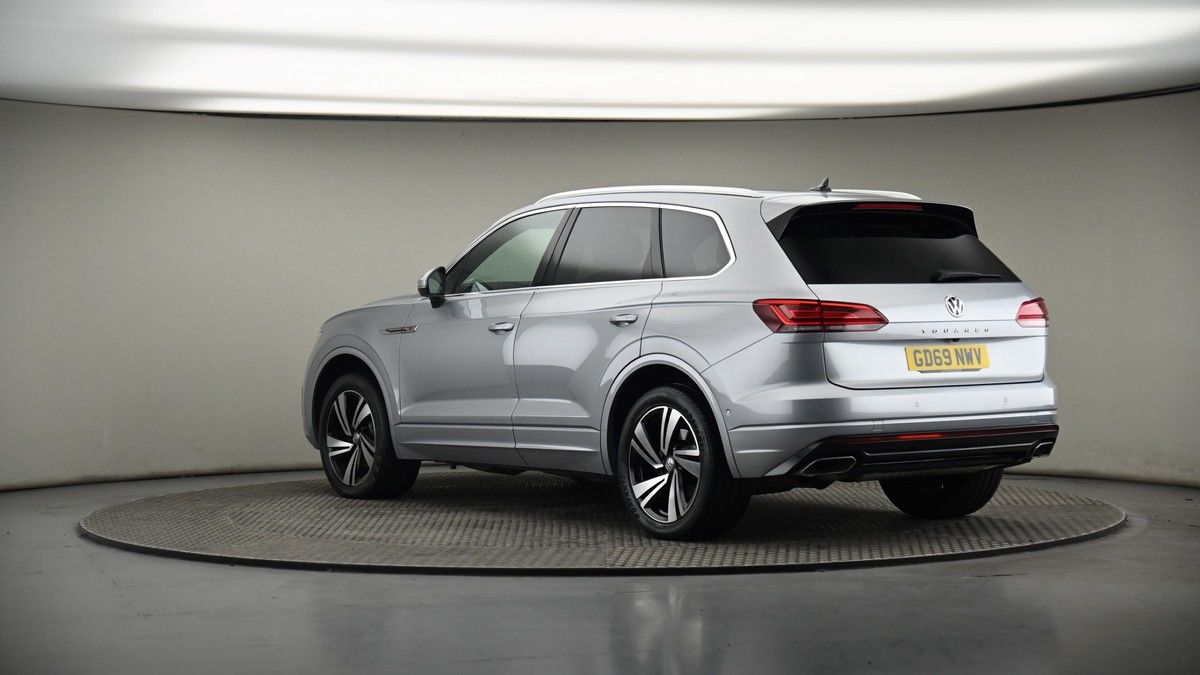 More views of Volkswagen Touareg