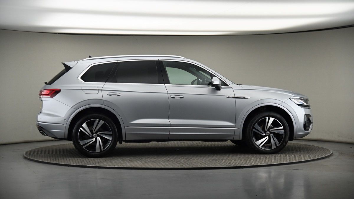 More views of Volkswagen Touareg