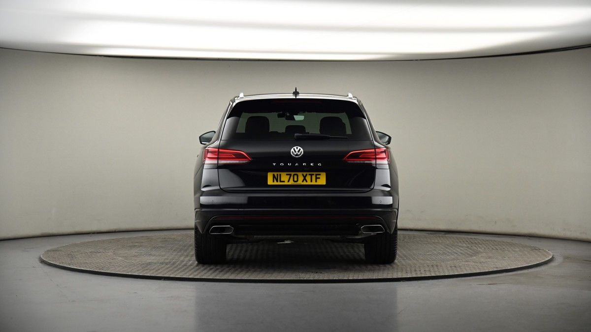 Volkswagen Touareg Image 16