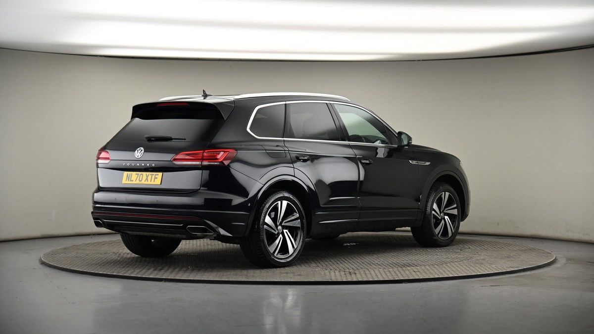 Volkswagen Touareg Image 6