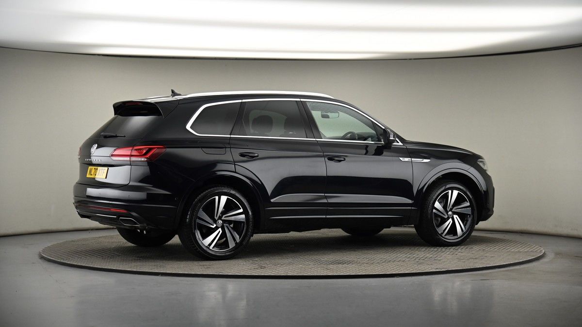 More views of Volkswagen Touareg