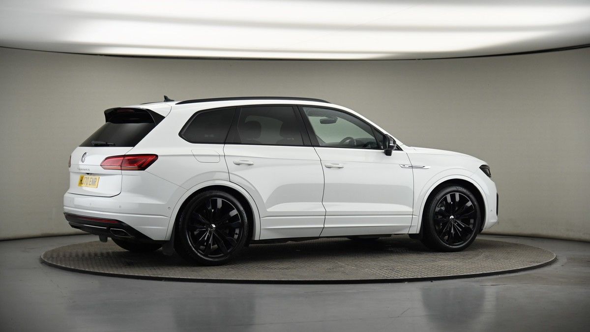 More views of Volkswagen Touareg