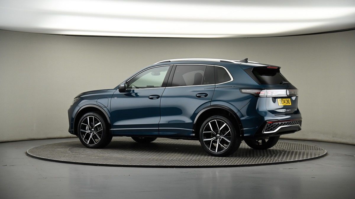 More views of Volkswagen Tiguan