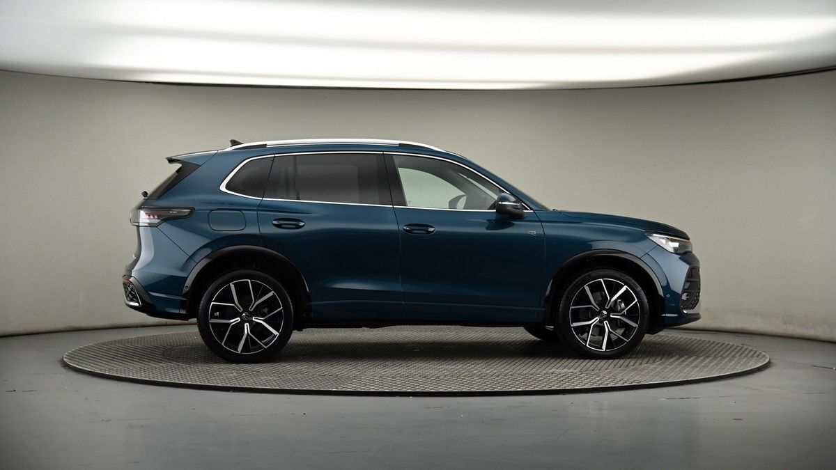 More views of Volkswagen Tiguan