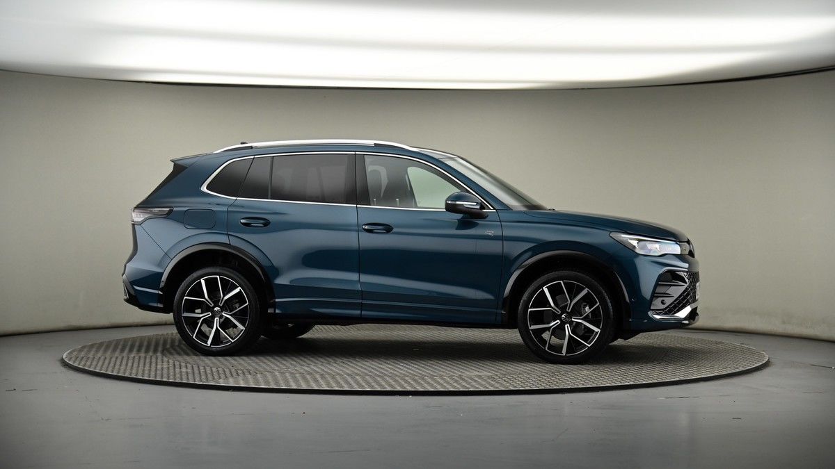 More views of Volkswagen Tiguan