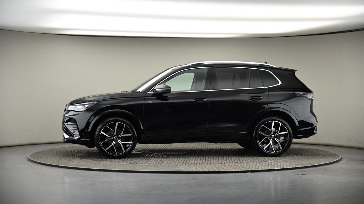 More views of Volkswagen Tiguan