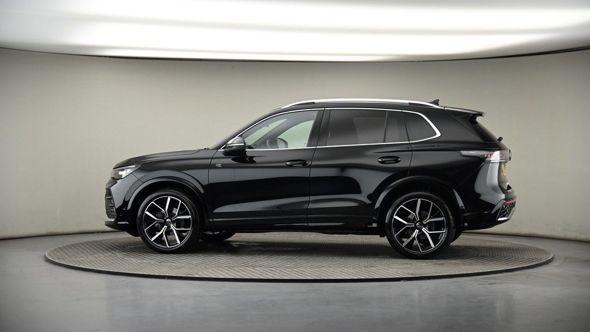 More views of Volkswagen Tiguan