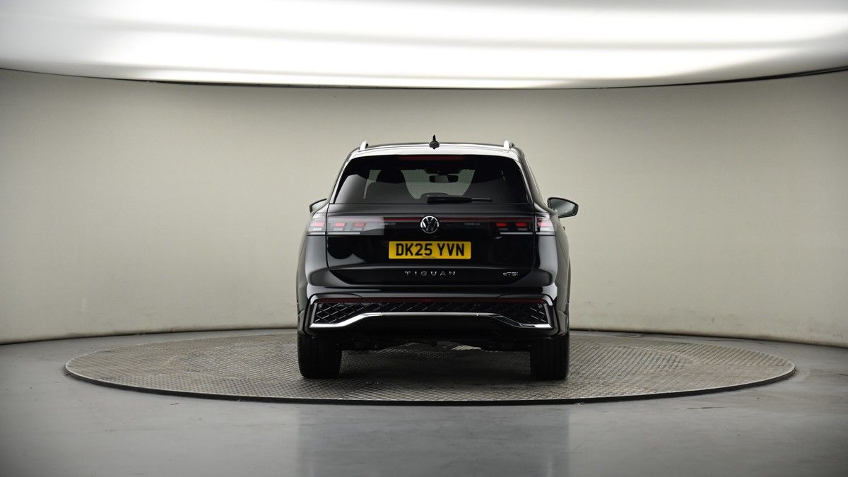 Volkswagen Tiguan Image 17