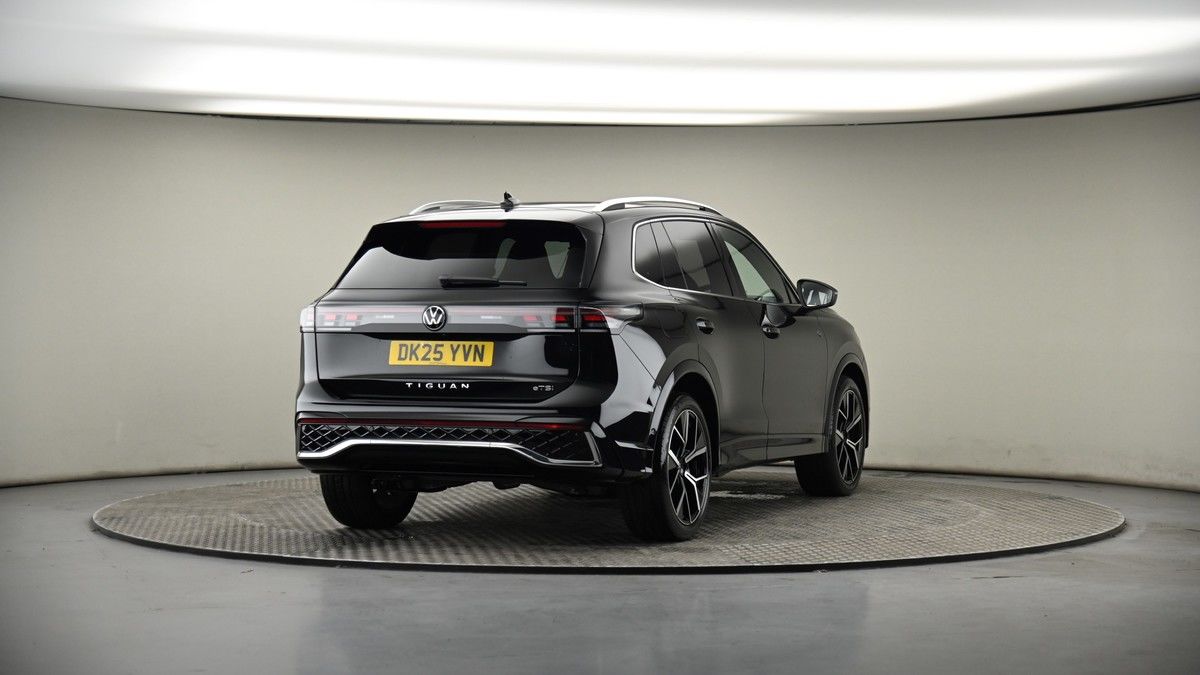 More views of Volkswagen Tiguan