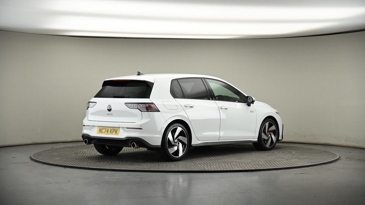 Volkswagen Golf Image 6
