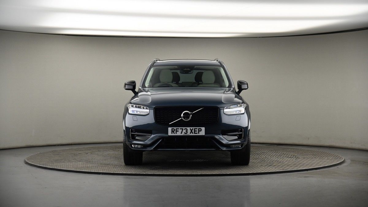 Volvo XC90 Image 18