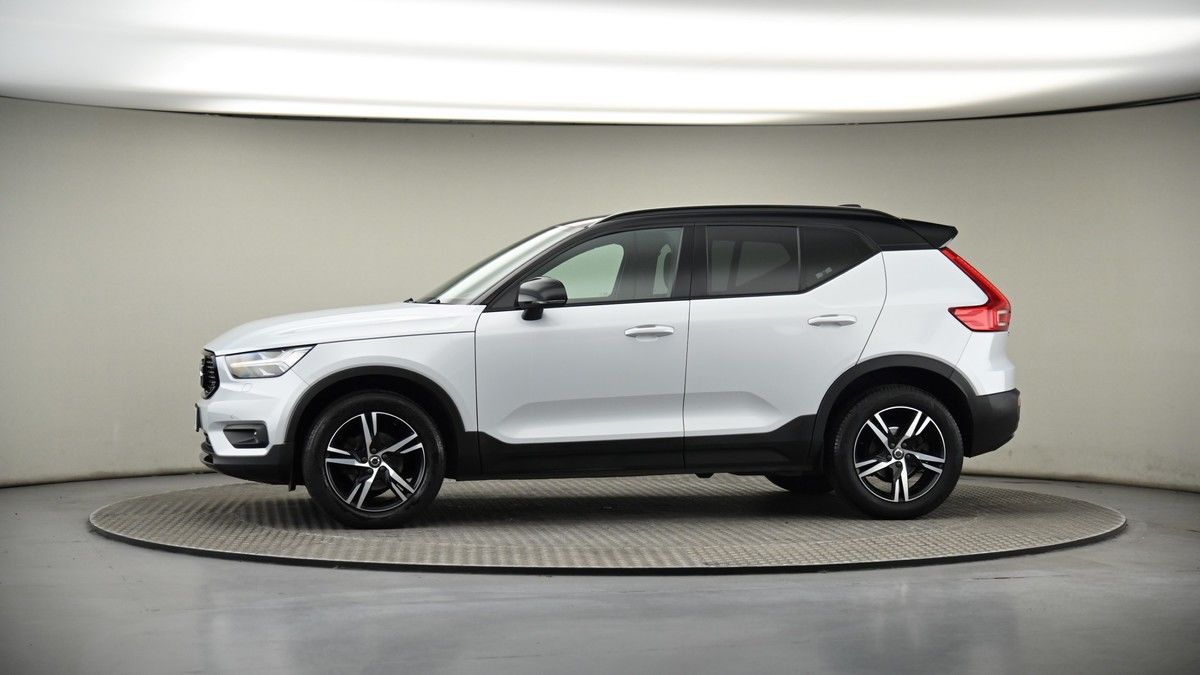 More views of Volvo XC40