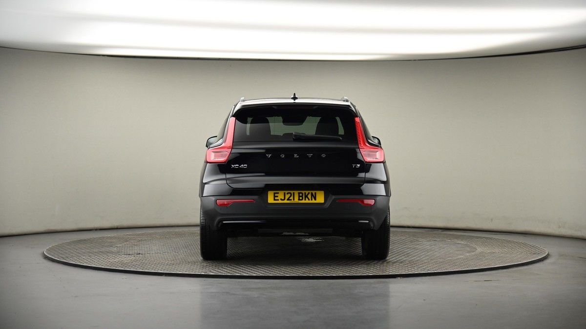 Volvo XC40 Image 17